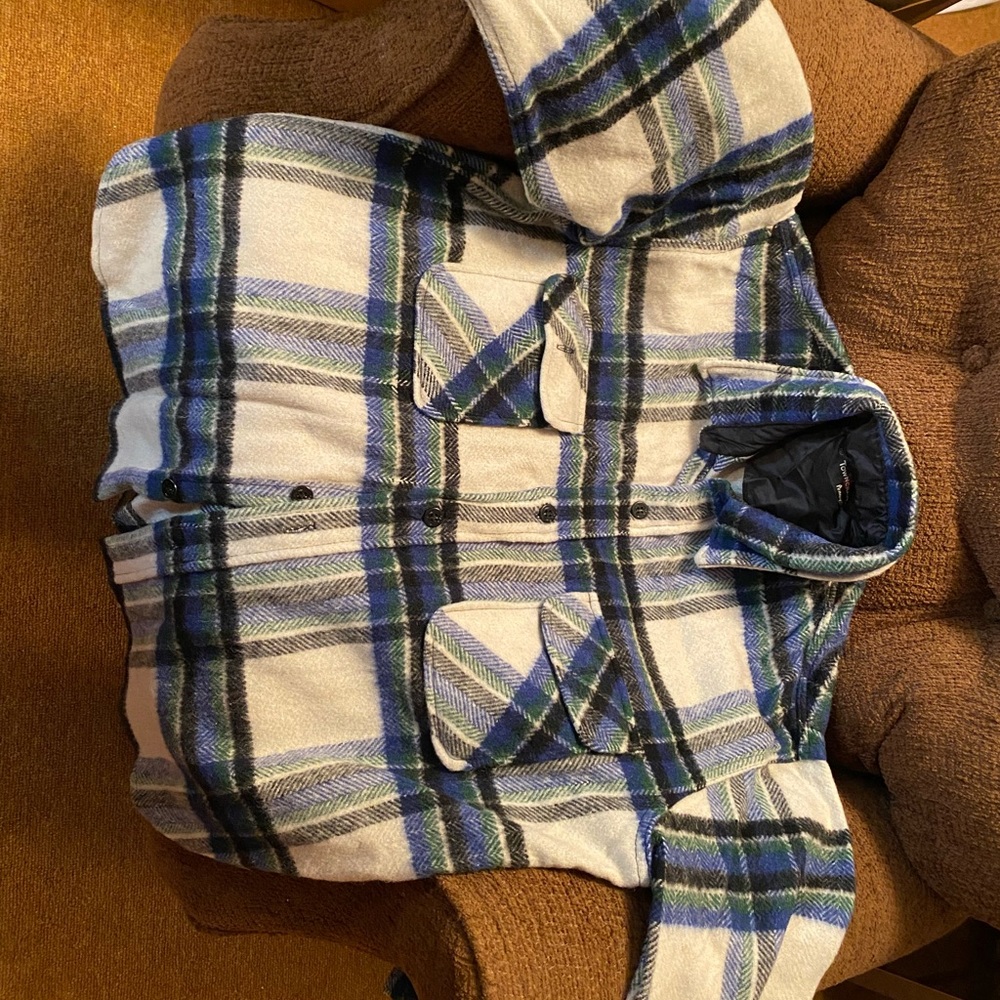 Shacket - Picture 2 of 4